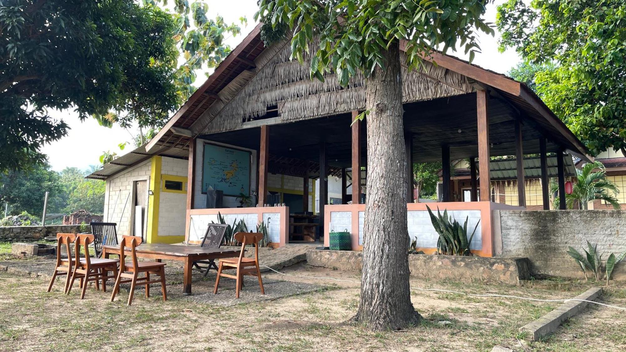 Mangrove Inn Karimunjawa Exteriör bild