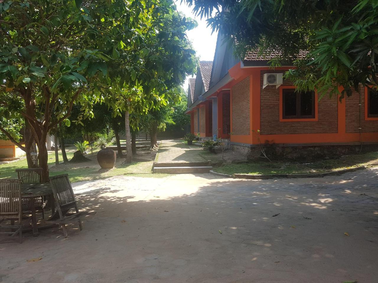 Mangrove Inn Karimunjawa Exteriör bild
