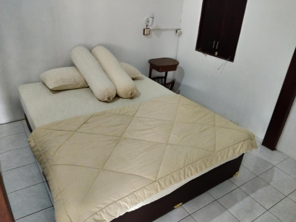 Mangrove Inn Karimunjawa Exteriör bild